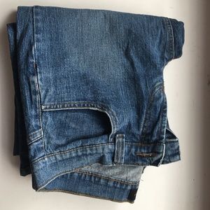 Vintage straight leg jeans. Size: 6L